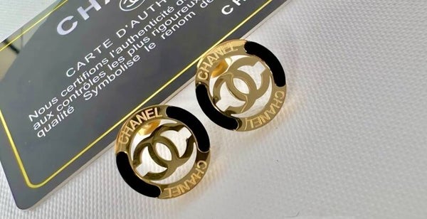 )( aretes tipo boton