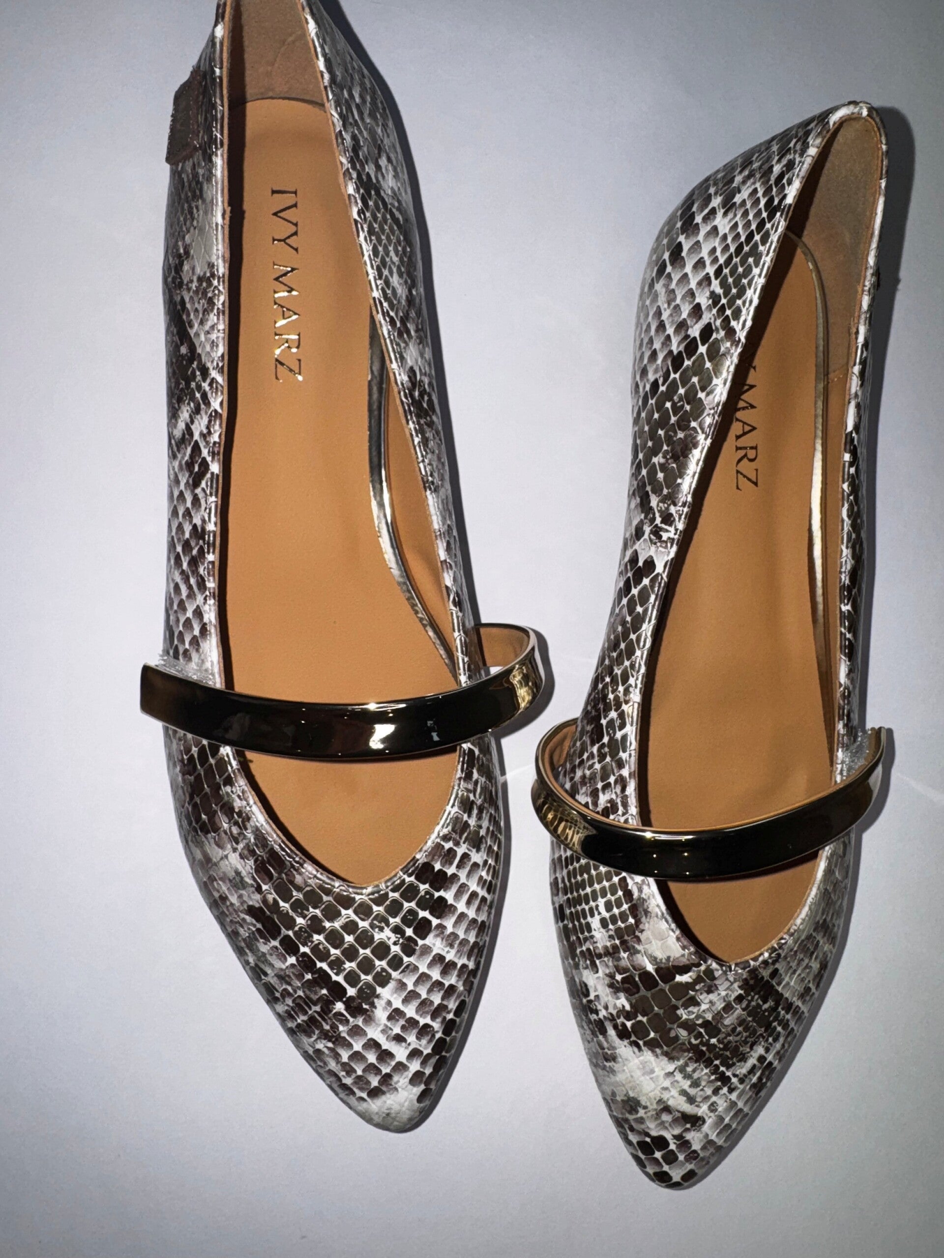 Snake pointed Flat