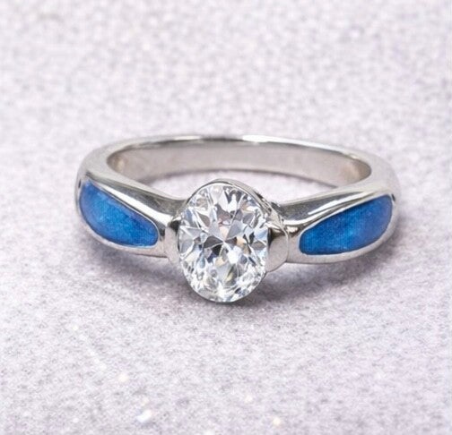 Sterling Silver Solitaire Ashes Memorial Ring – Round or Oval stone