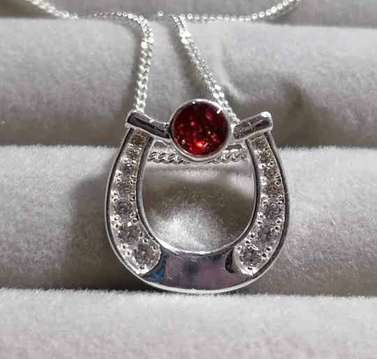 Horseshoe Pendant with chain