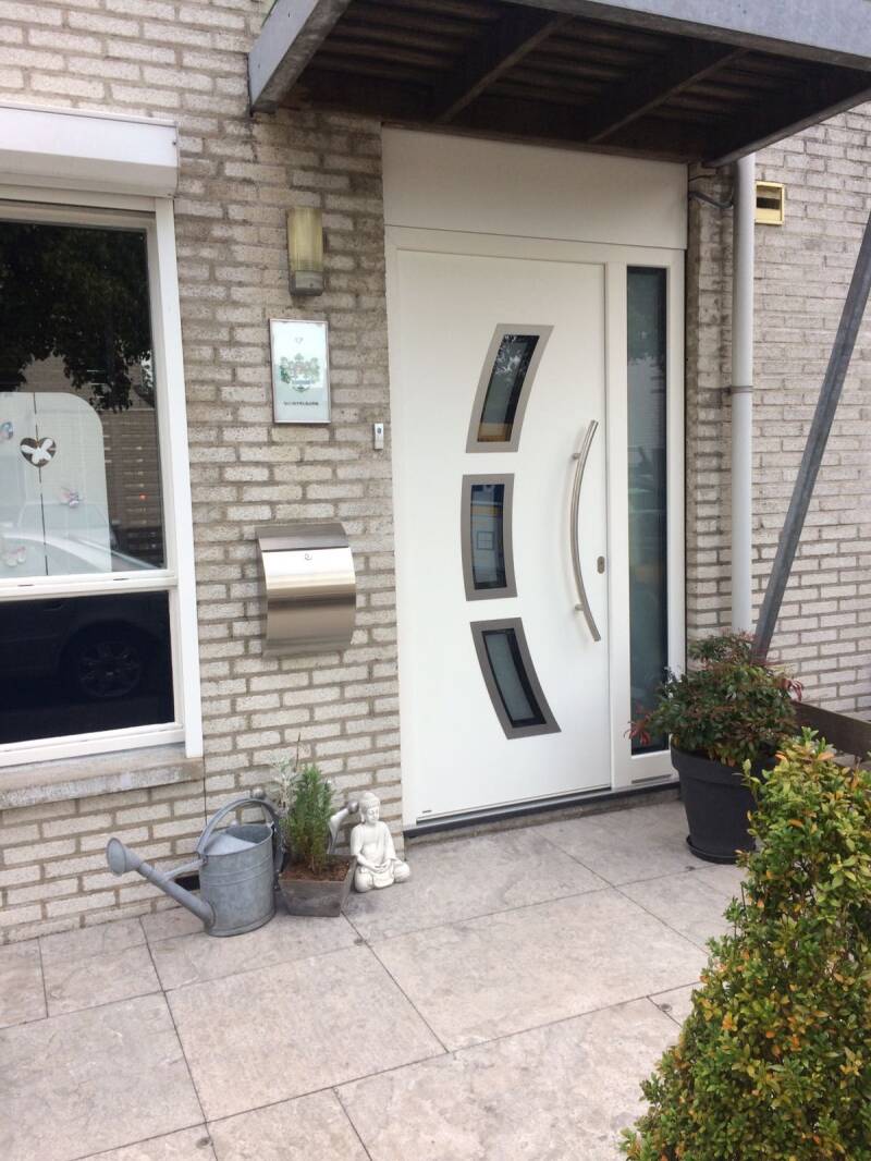 kunststof-voordeuren-drechtsteden_6068-standard.jpg