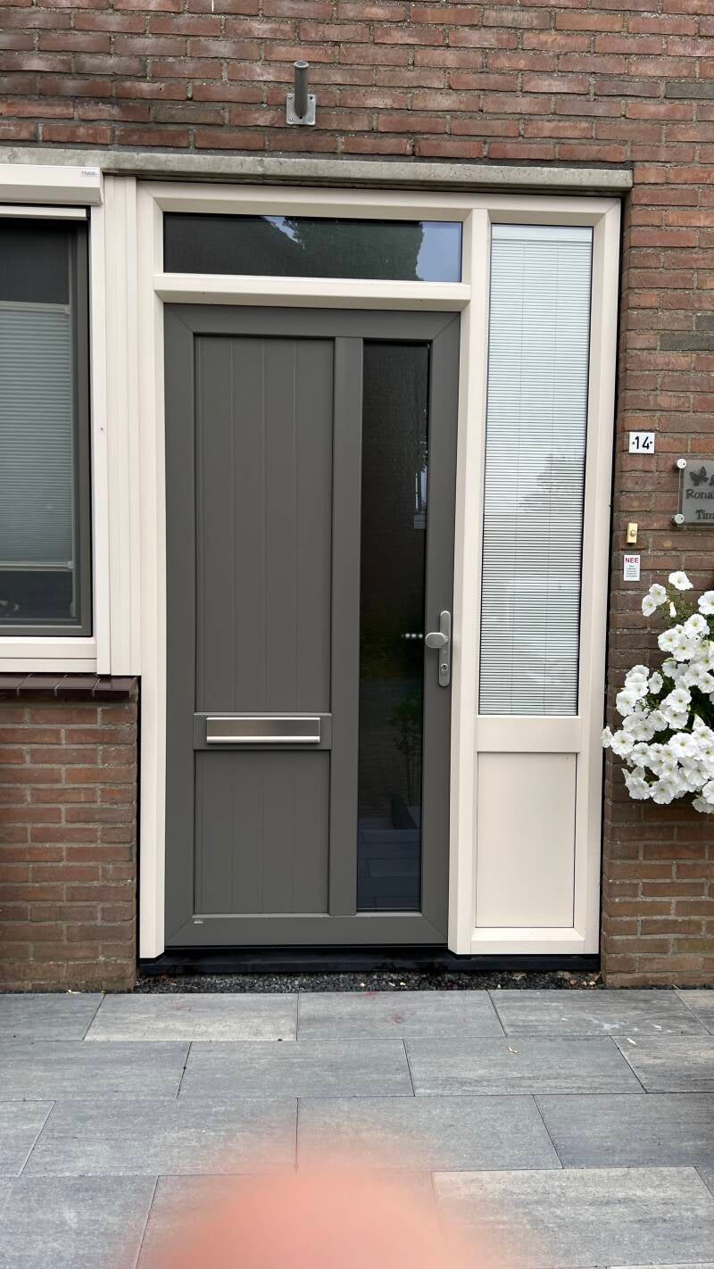 kunststof-voordeuren-drechtsteden_7626-standard.jpg