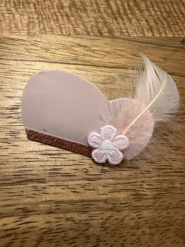Pieten muts creme bloem