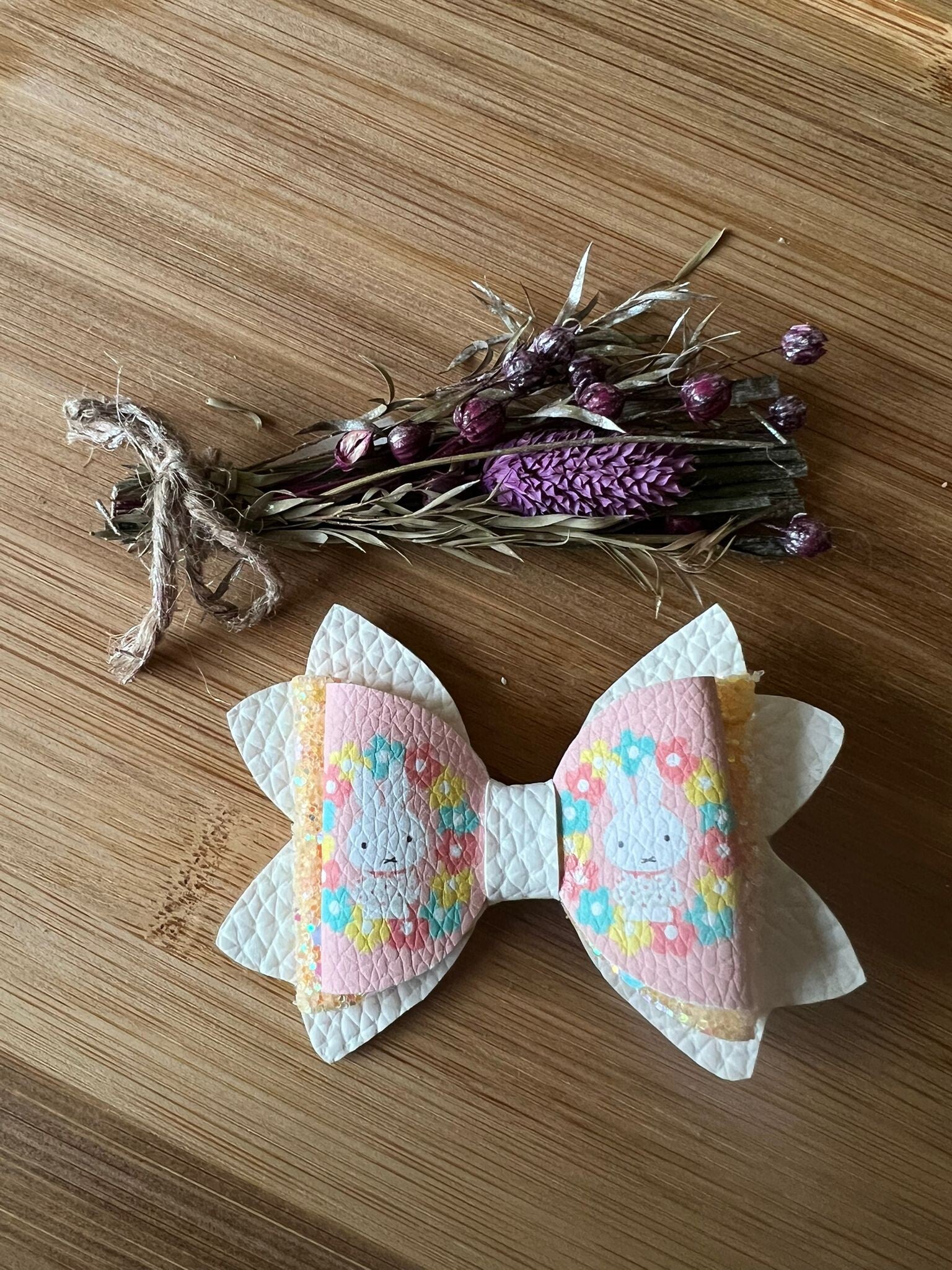 Nijntje gele glitter bloem