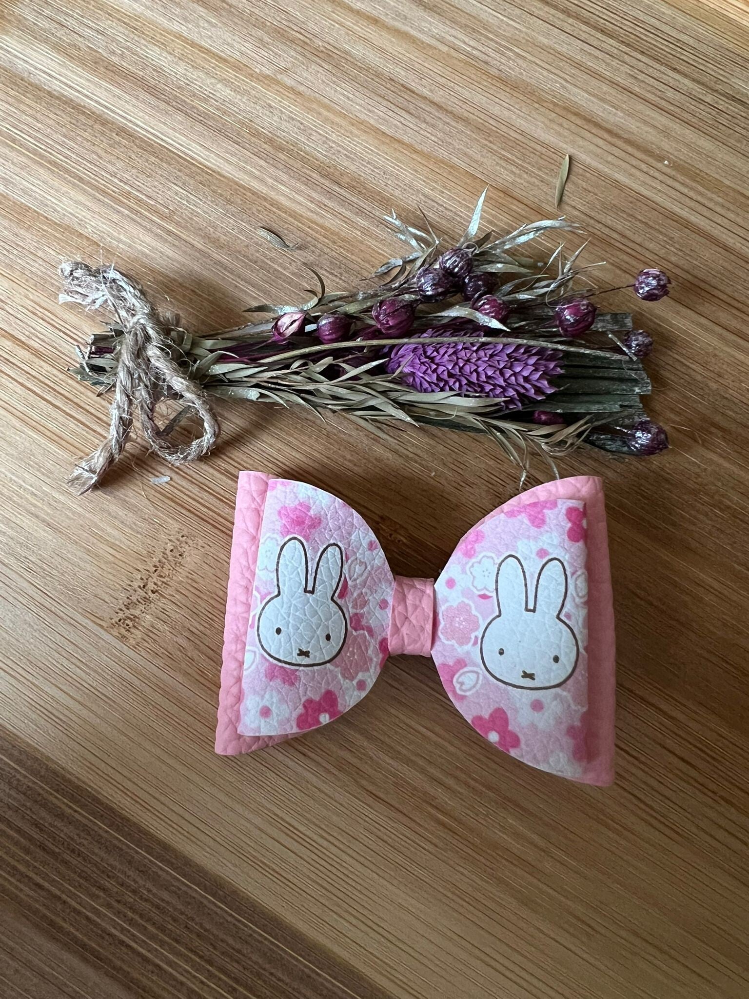 Nijntje roze bloemen