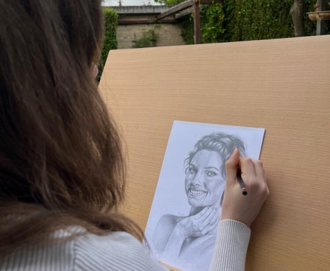 foto van mezelf die een tekening maakt