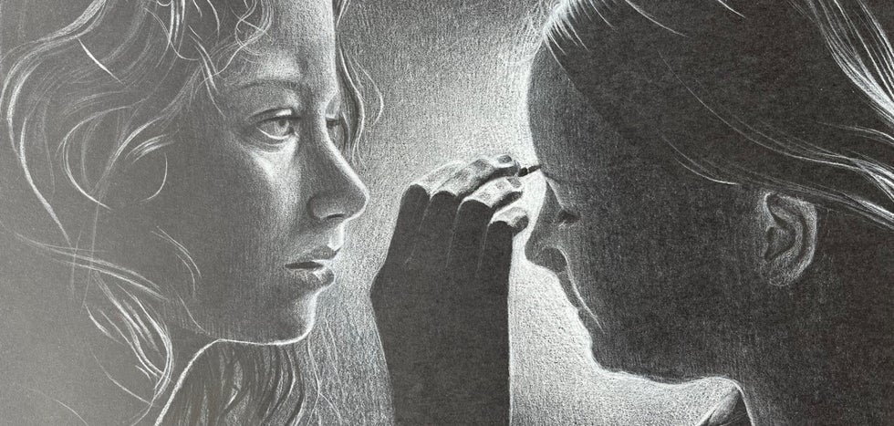 portrettekening van twee zussen op zwart papier met wit potlood
