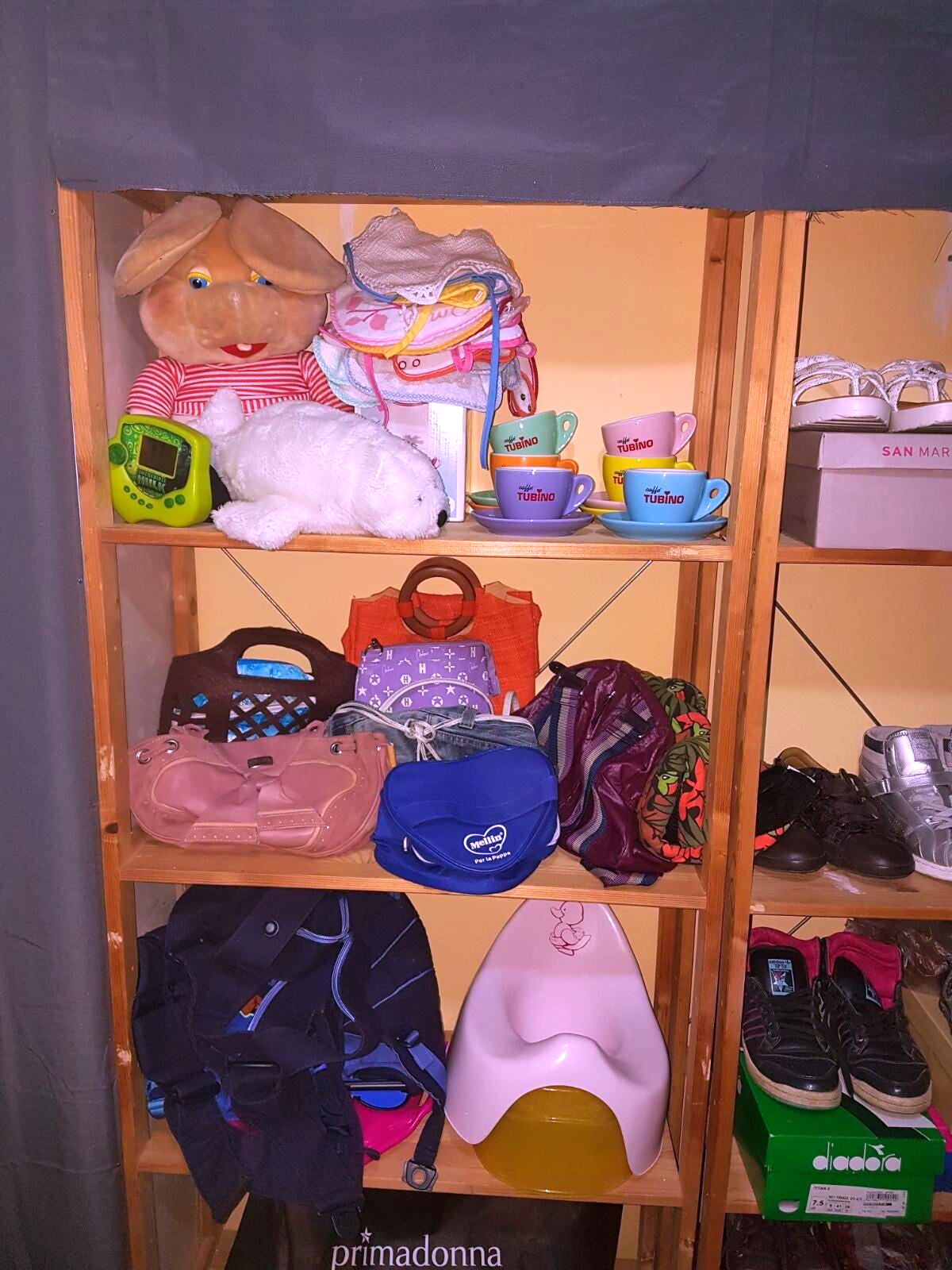 regalo, dono, bisogno