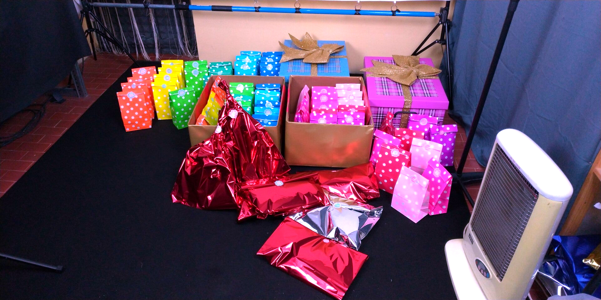 regalo, dono, bisogno