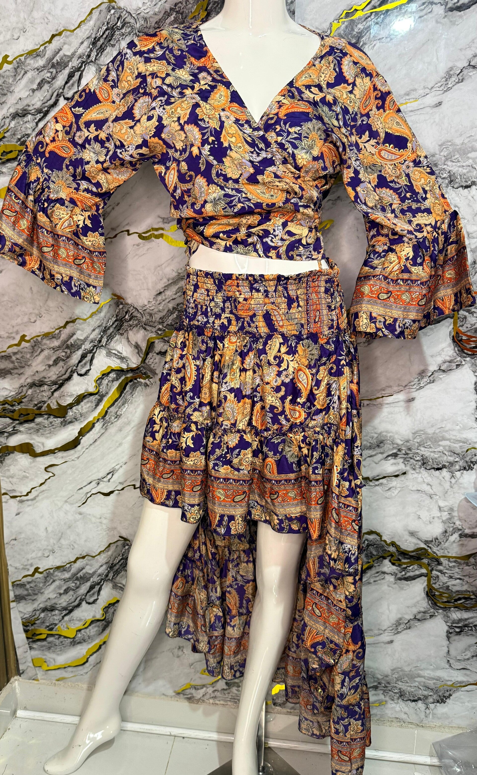 CONJUNTO 'ASIMETRICO 2"