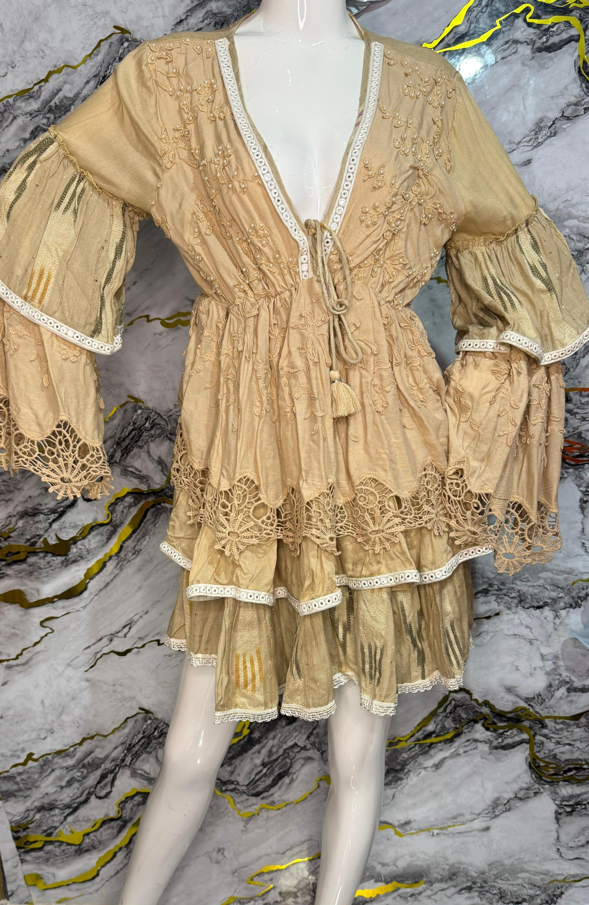 VESTIDO ",CORTO ENCAJE"