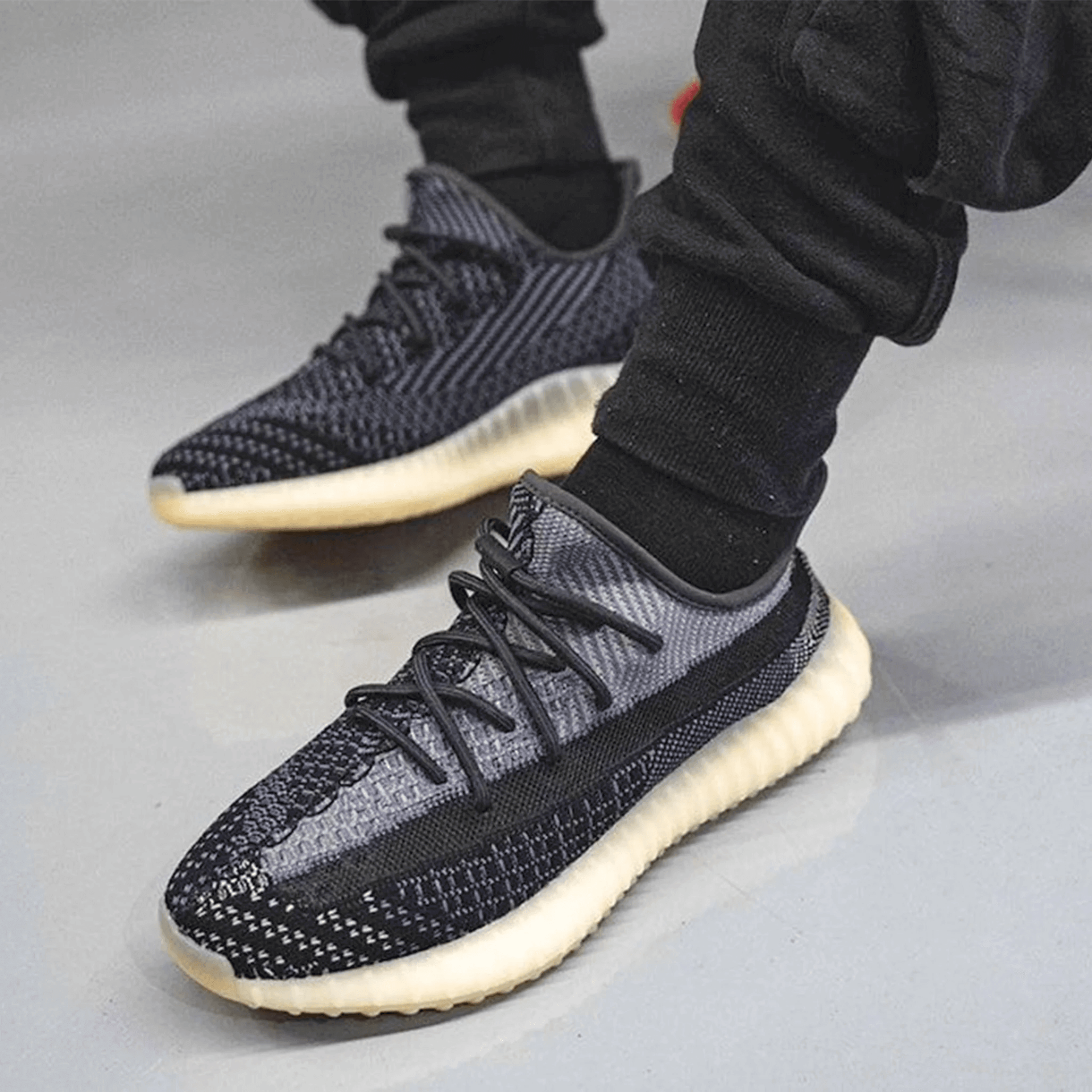 yeezy boost 350 v2 carbon on feet