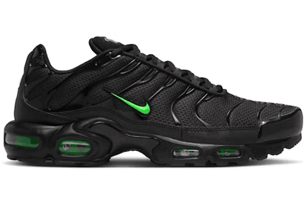 Nike Air Max Plus Black Green Strike