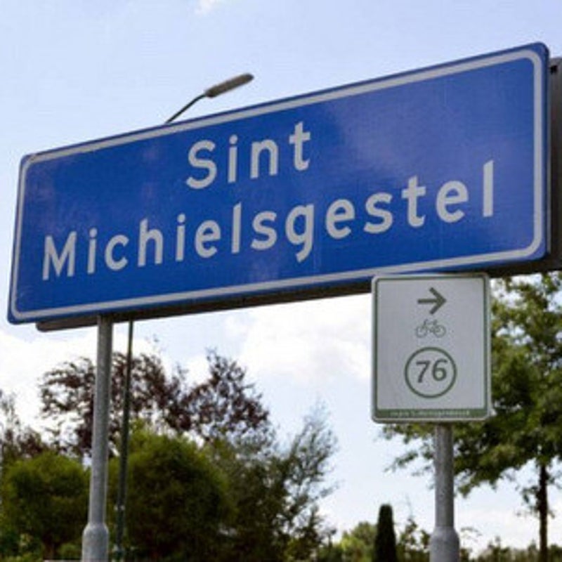 Sint-Michielsgestel is een gemeente in de Nederlandse provincie Noord-Brabant, gelegen in de Meierij van 's-Hertogenbosch. De gemeente telt 28.991 inwoners, heeft een oppervlakte van 64,40 km² en ligt op een hoogte van 5 meter. Wikipedia Weer: 9 °C, wind