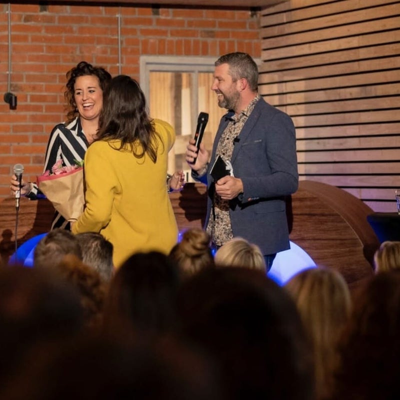 Boekfeest 'Woont hier dat rare wijf?'