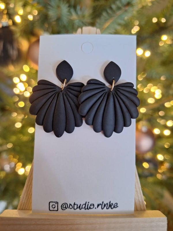 Black Blooming Plume
