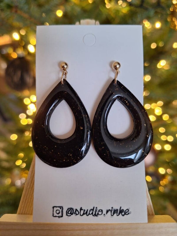 Gold Noir Drop Elegance