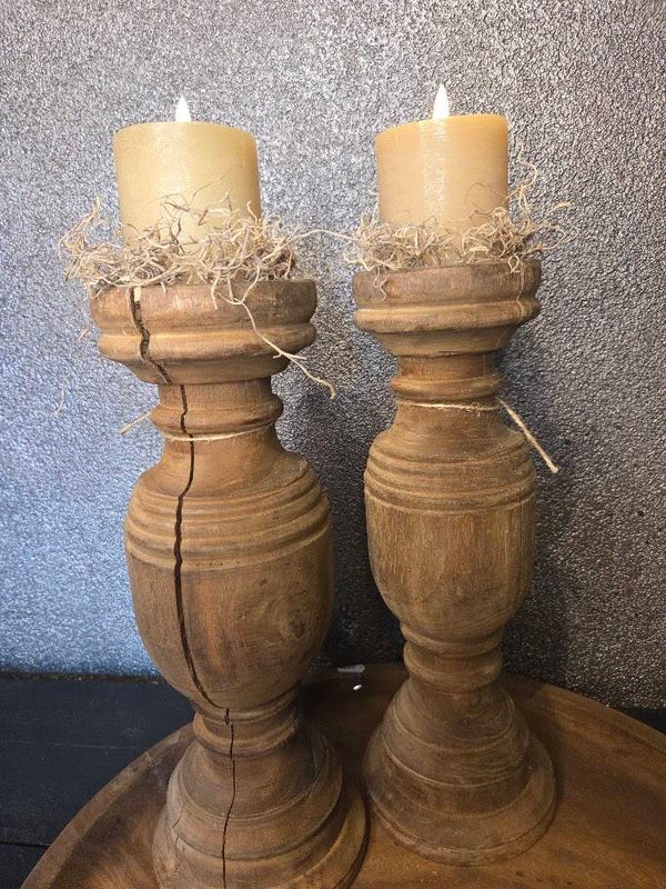 Houten robuuste kandelaars