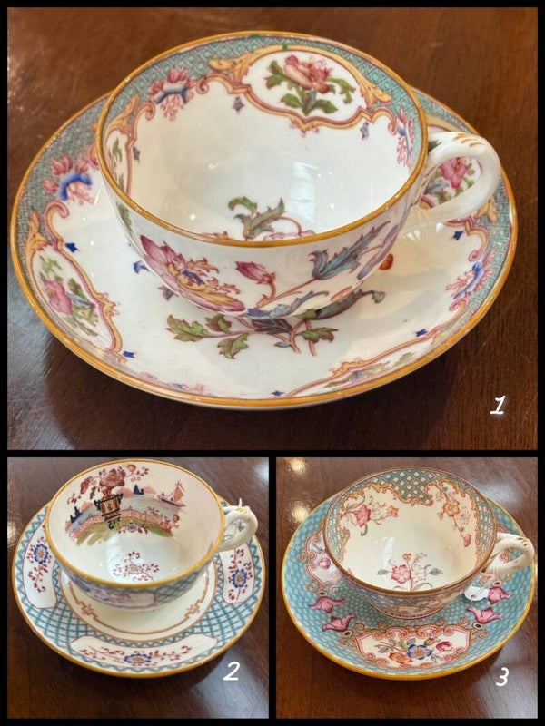 Tasses en porcelaine anglaises XIXème