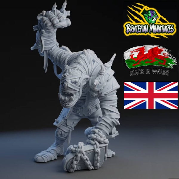 BFtrmum -  Troll Mummy Squatting by Brutefun