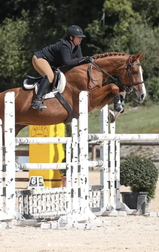 maëva refano hunter cheval isère
