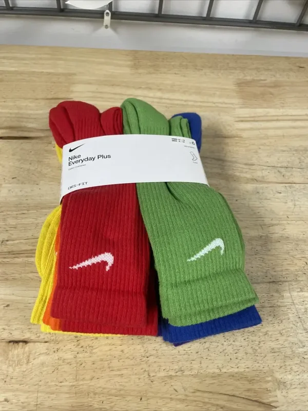 Nike Everyday Plus Cushioned Crew Socks