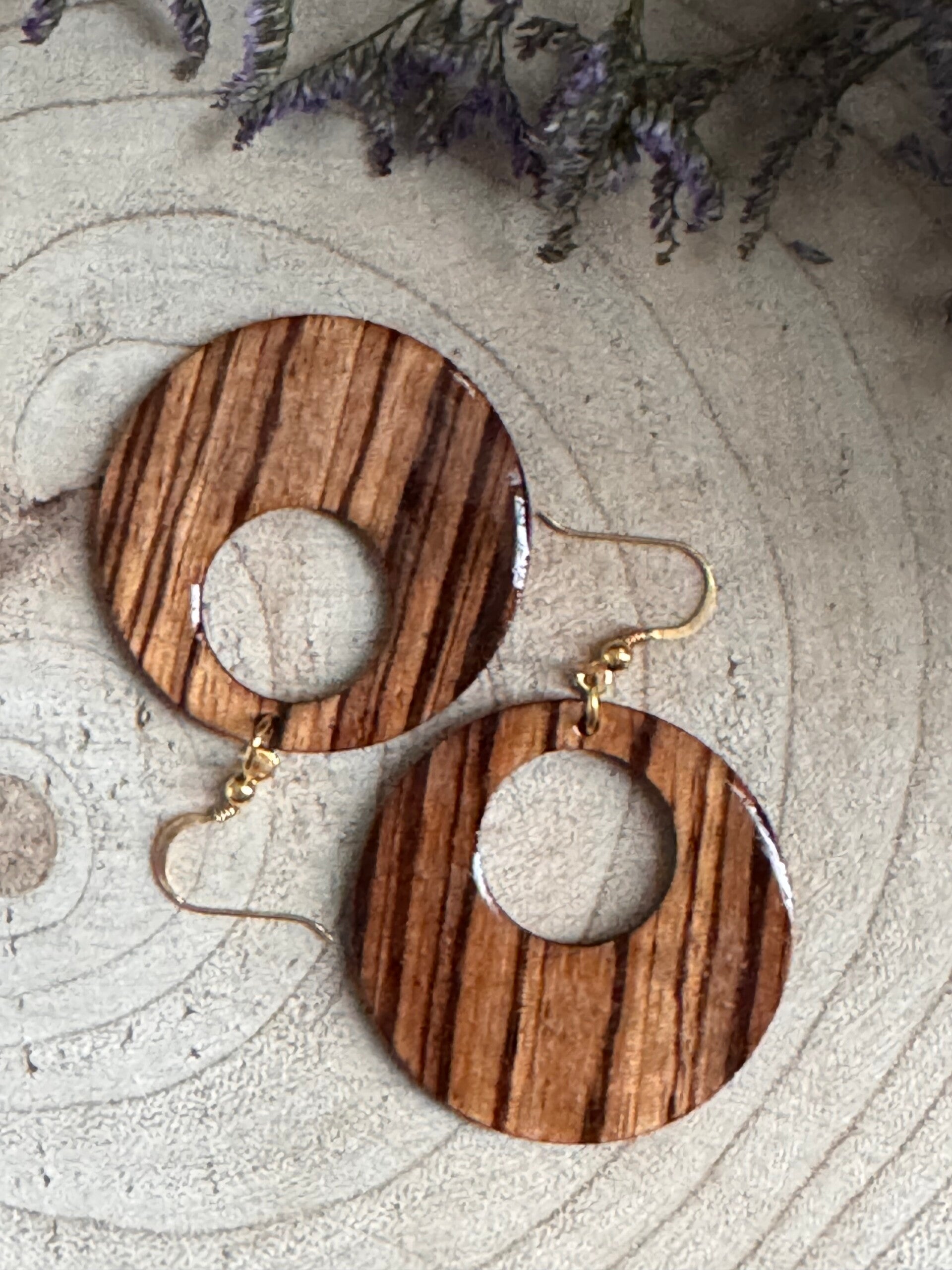 Oorbel Zebrawood 22K goud vermeil