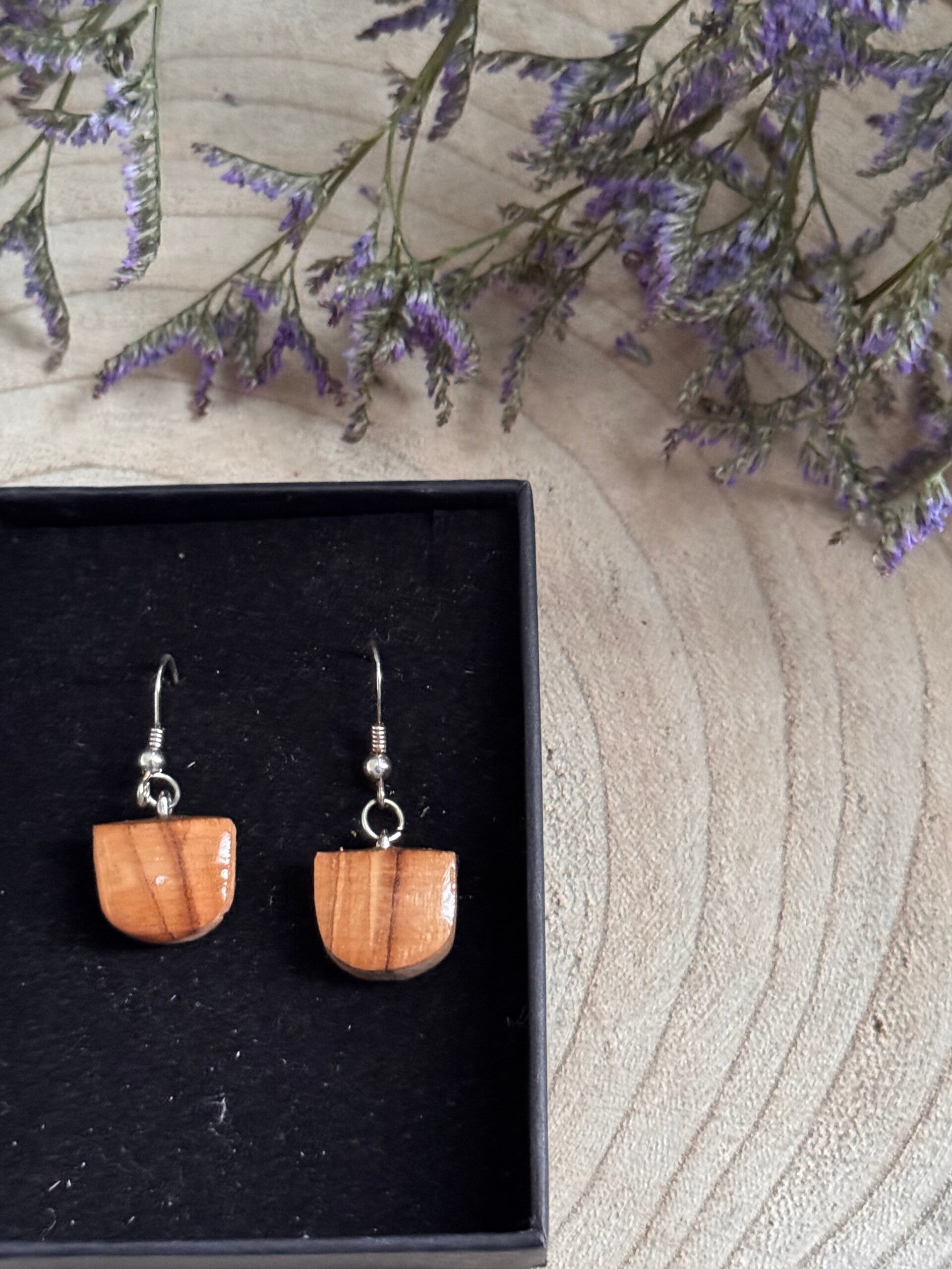 Oorbel olijfhout zilver