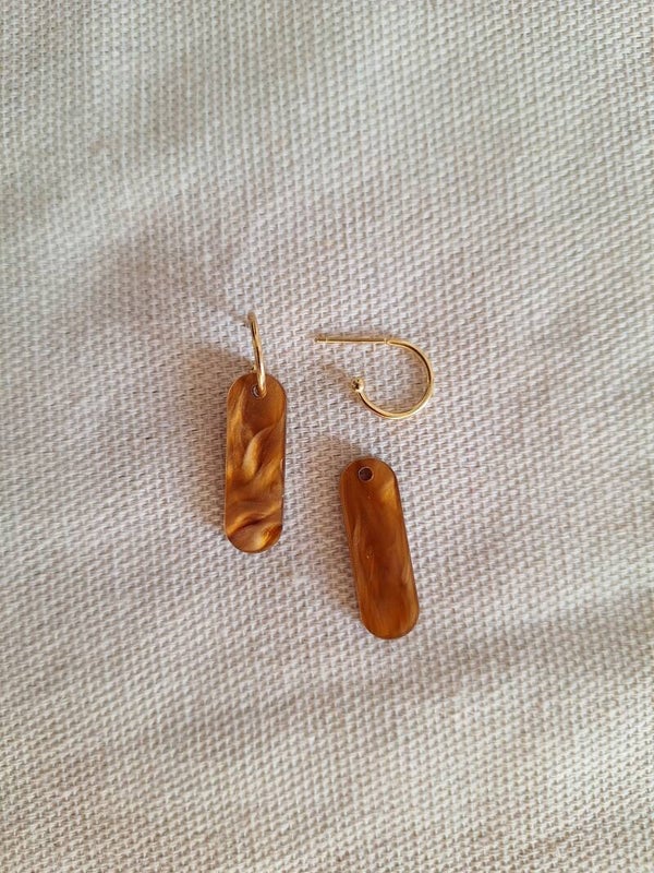 Oorbel Zaré parelmoer bruin