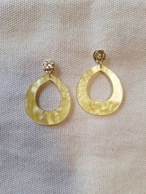 Oorbel Elle Lichtgeel