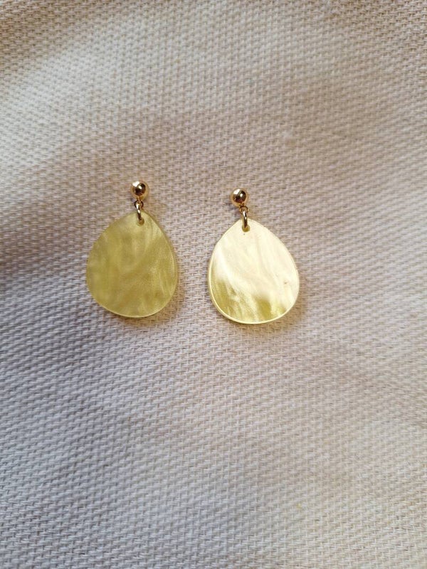 Oorbel Tamar Lichtgeel