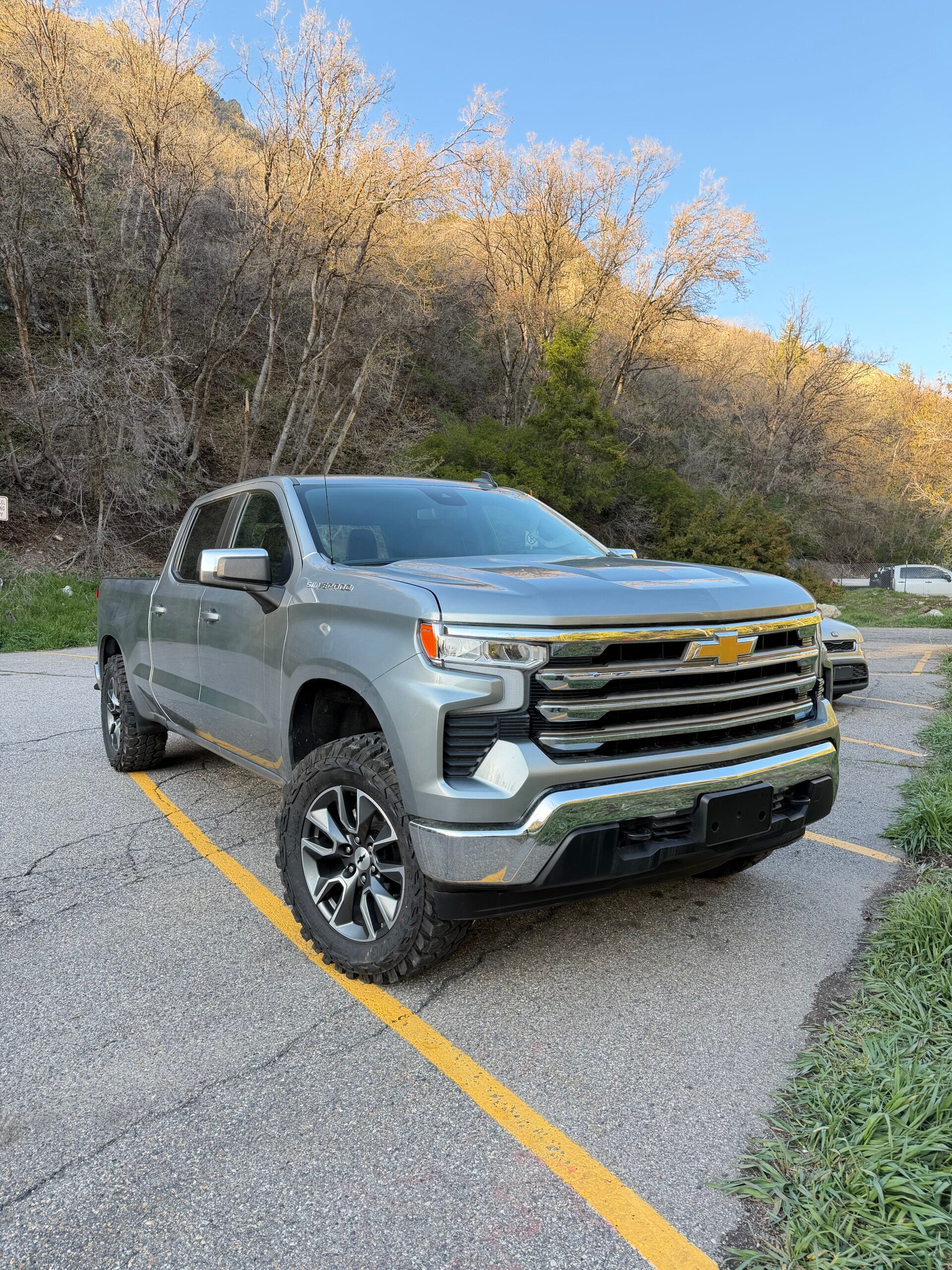 2024 Chevrolet Silverado 1500 LT 4X4 Crew Cab Short Box's photo