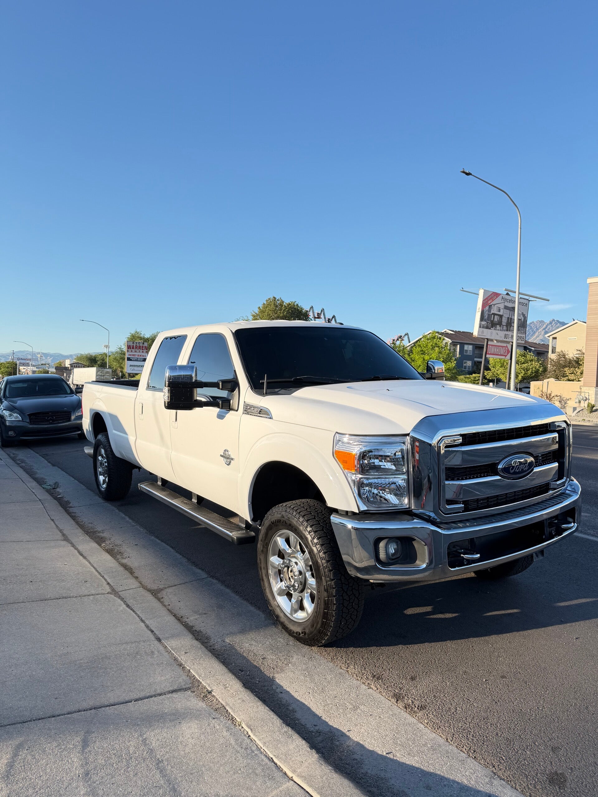 2015 Ford F-350 Lariat 4x4 Crew Cab 172-In SRW's photo