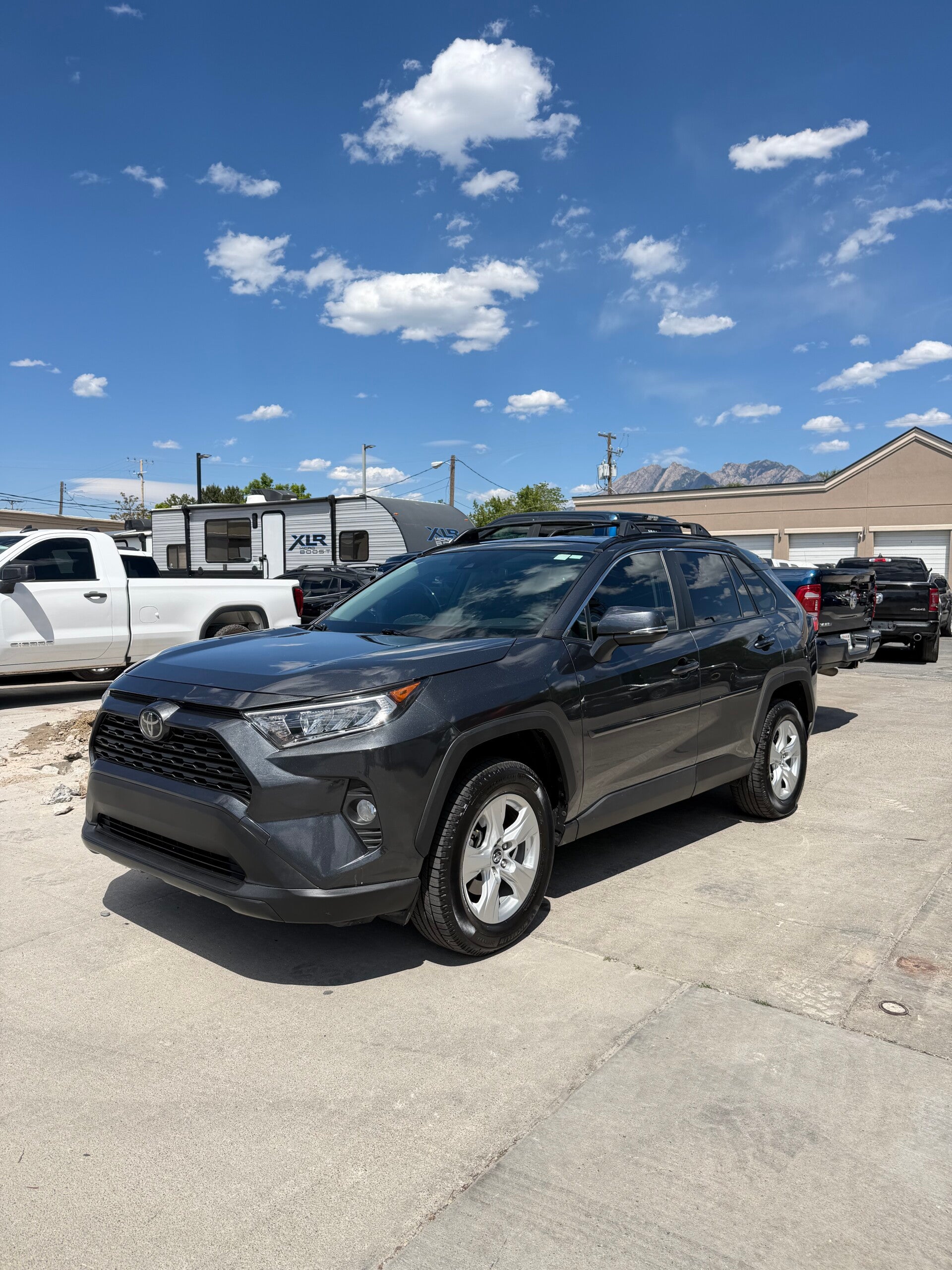 2020 Toyota RAV4 XLE AWD's photo