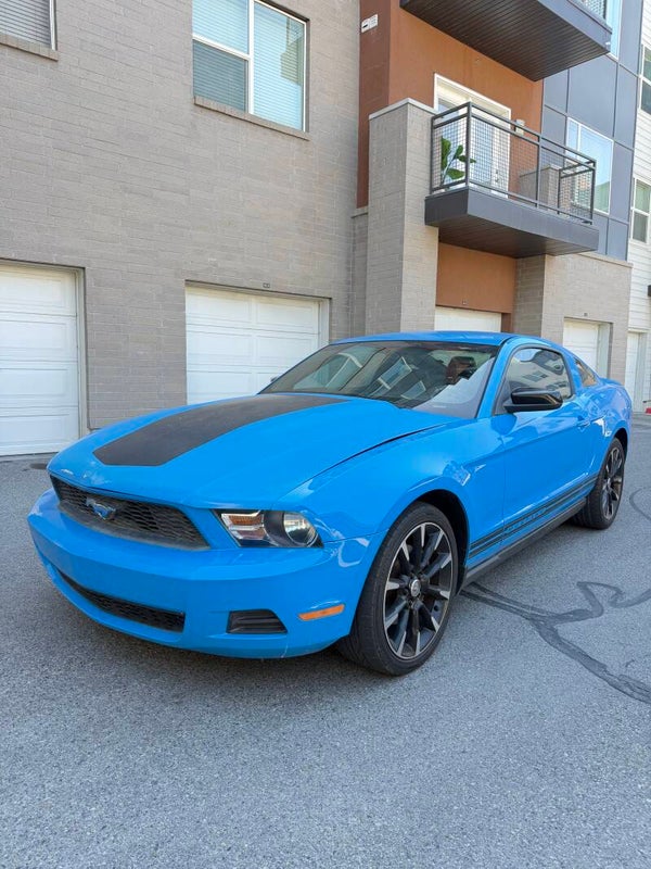 2011 Ford Mustang V6 Premium