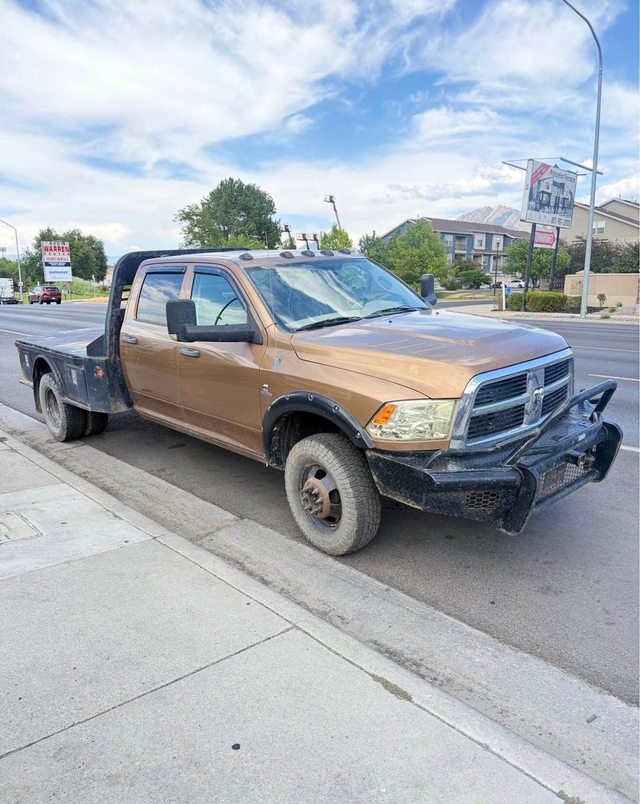 2012 RAM 3500 ST 4X4 Crew Cab LWB DRW's photo