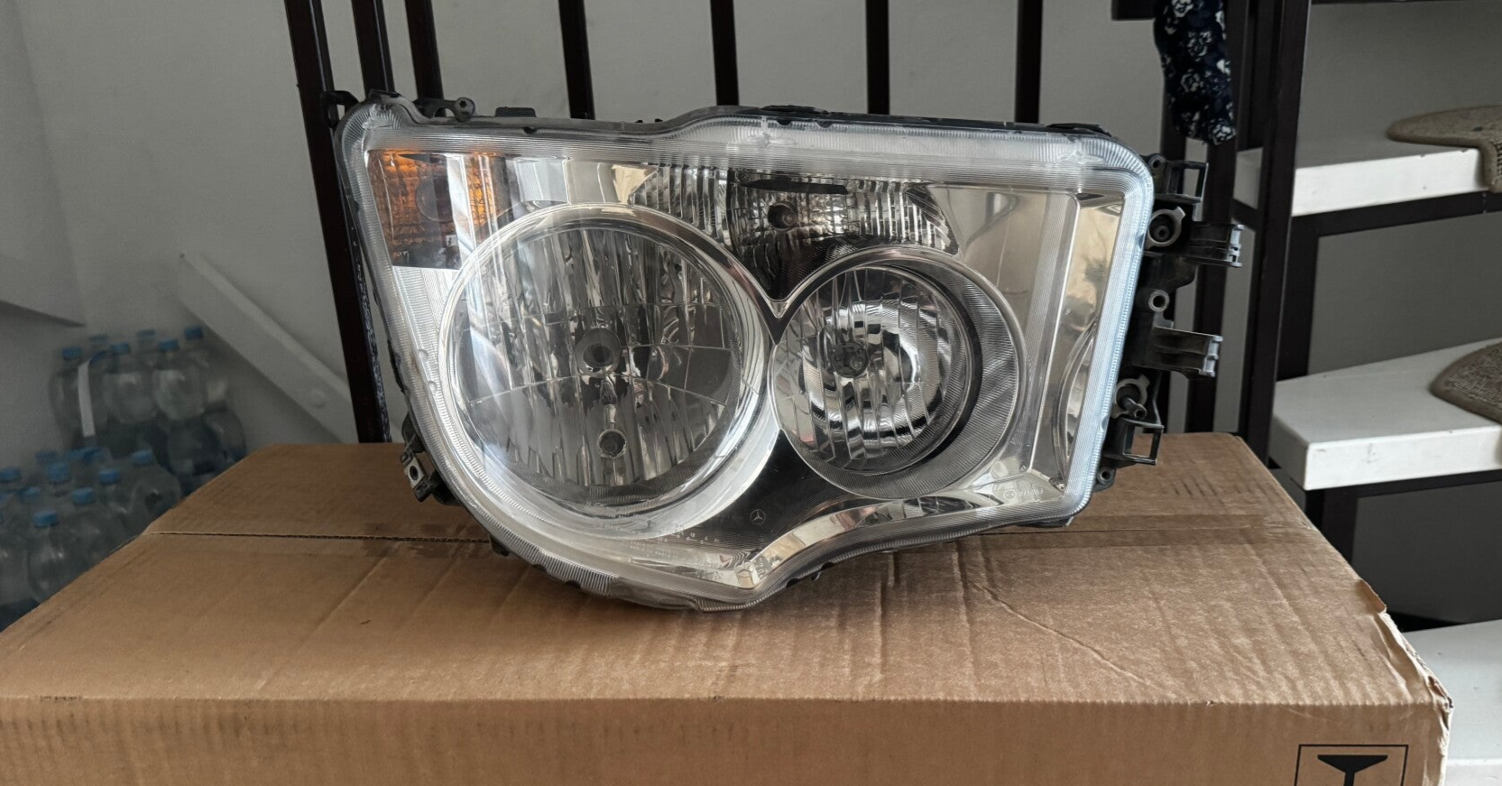 Original Mercedes-Benz Scheinwerfer – Teilenummer A9618207561. Actros / Antos