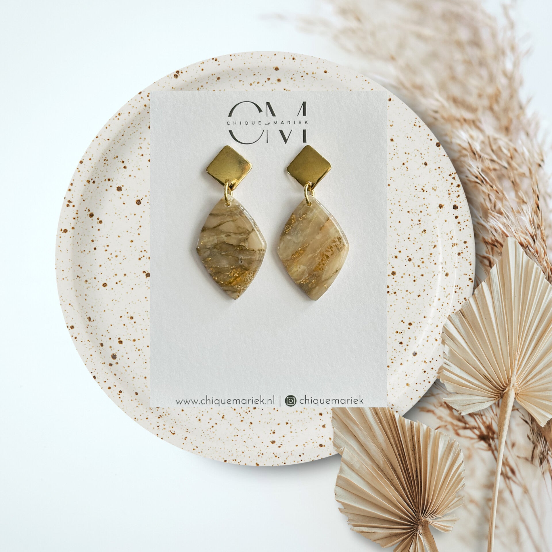 Chique natural stone collection