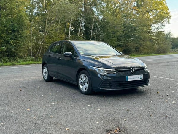 VOLKSWAGEN GOLF 8