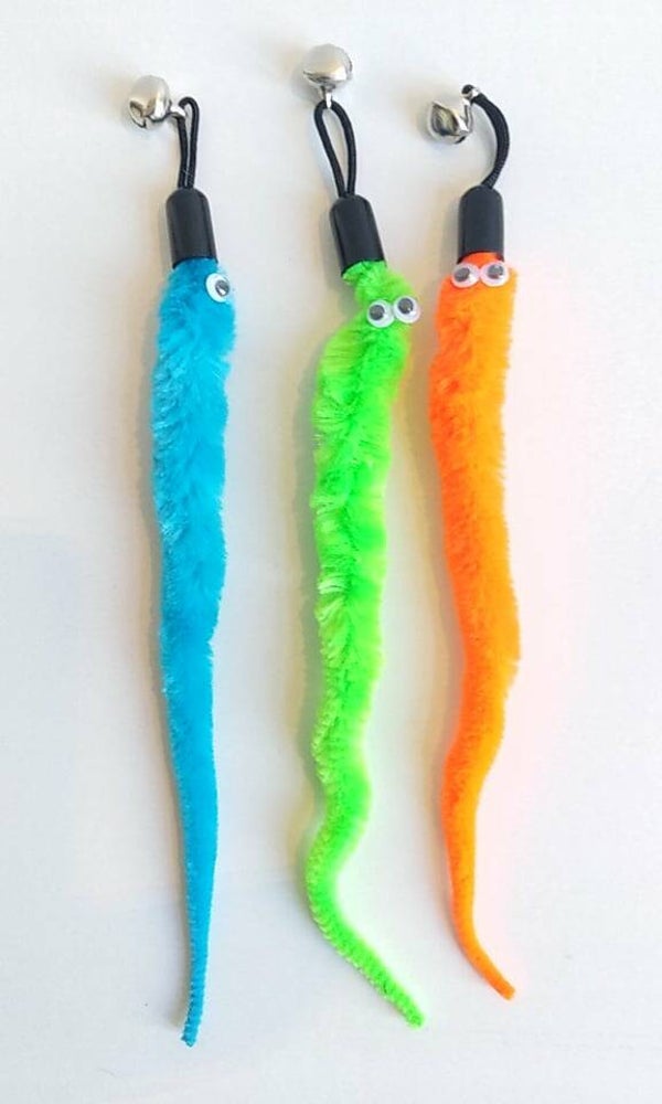 Hengel speeltjes : Caterpillars 20cm + belletje