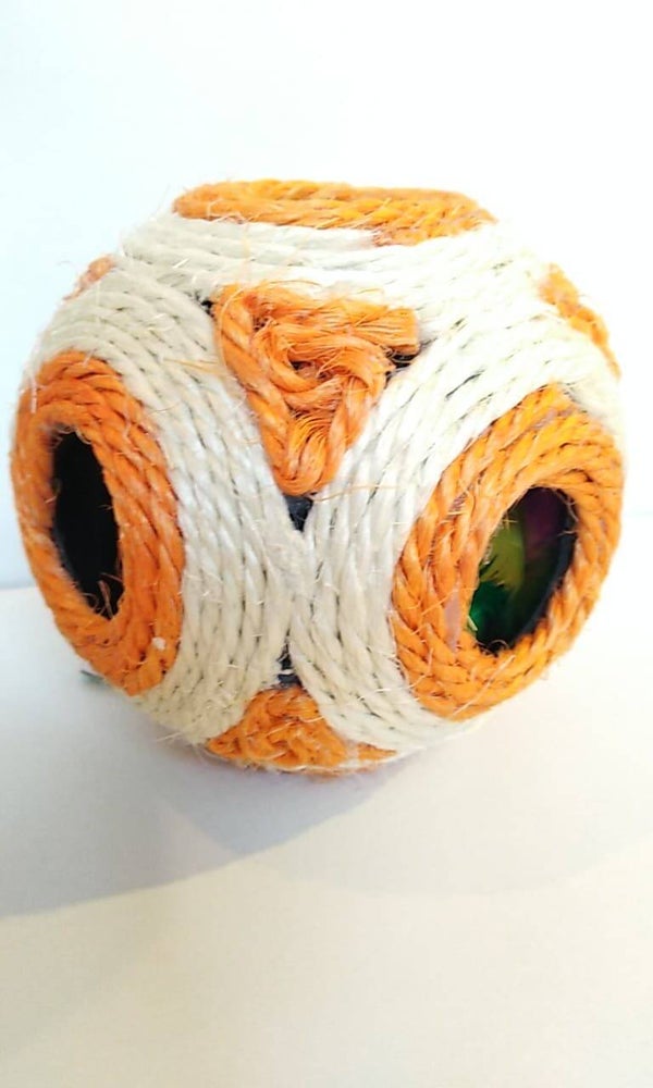 Sisal Cube met speeltje binnenin 12CM