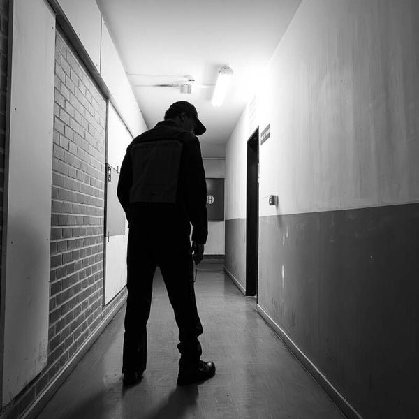 Le couloir.