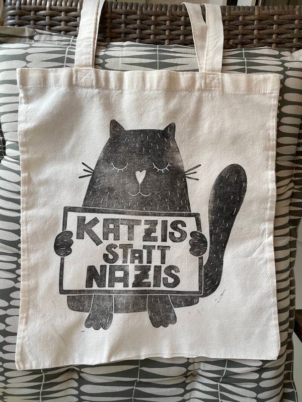 2. WAHL NR. 4 "Katzis statt Nazis" – Original Linoldruck auf Jutebeutel