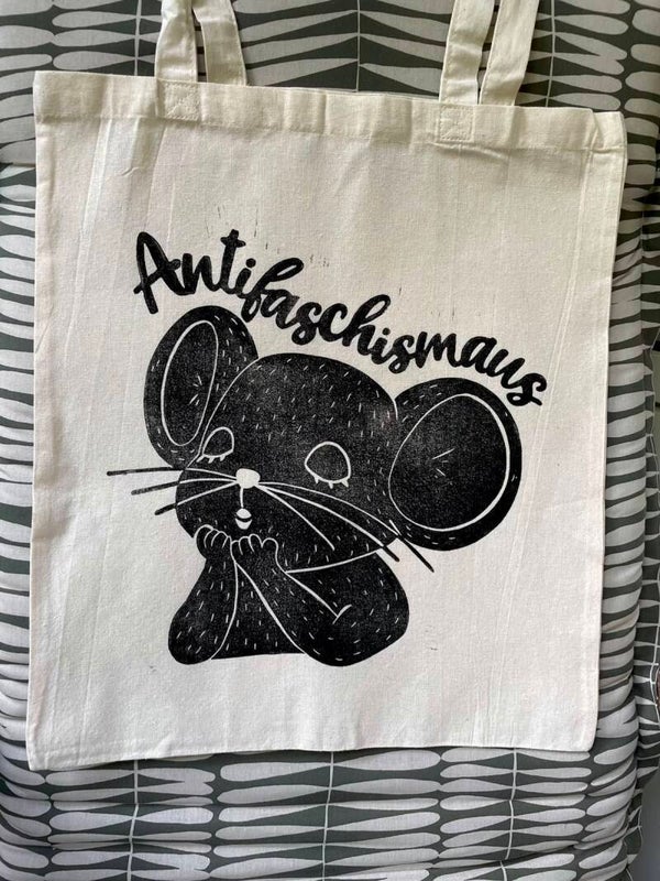 "Antifaschism(a)us" – Original Linoldruck auf Jutebeutel