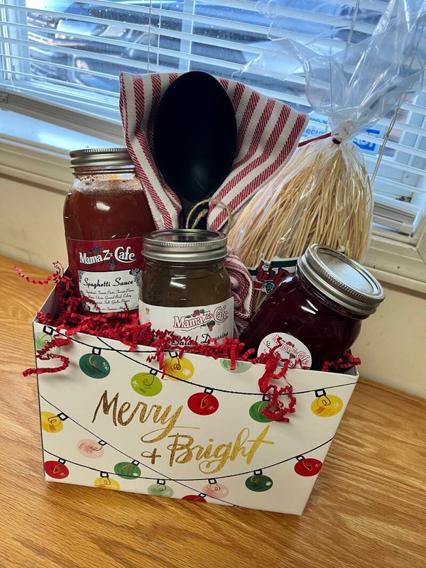 4 Piece Christmas Basket