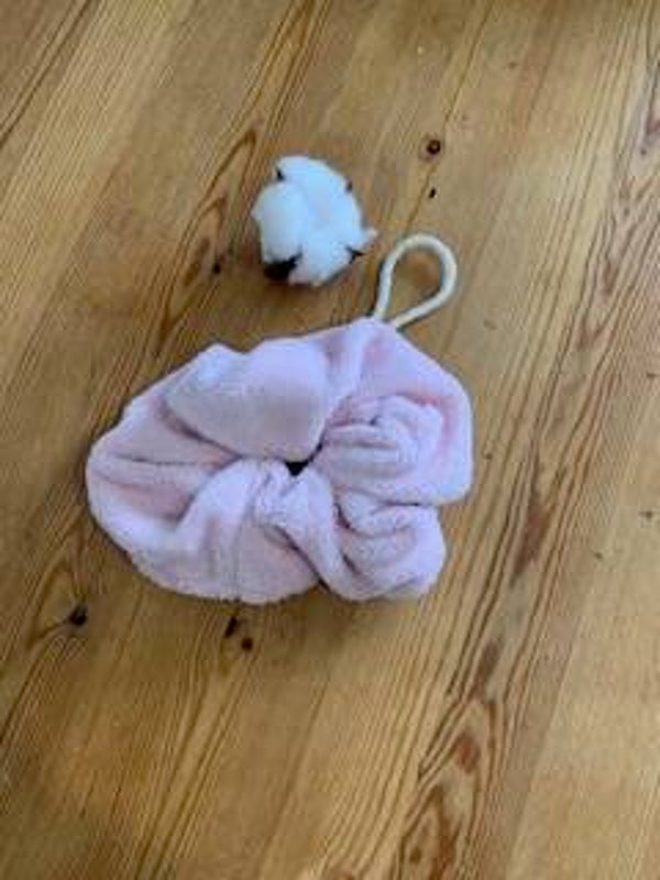Fleur de douche rose clair
