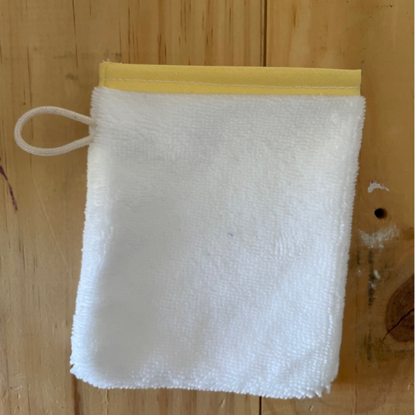 gant de toilette d'apprentissage jaune