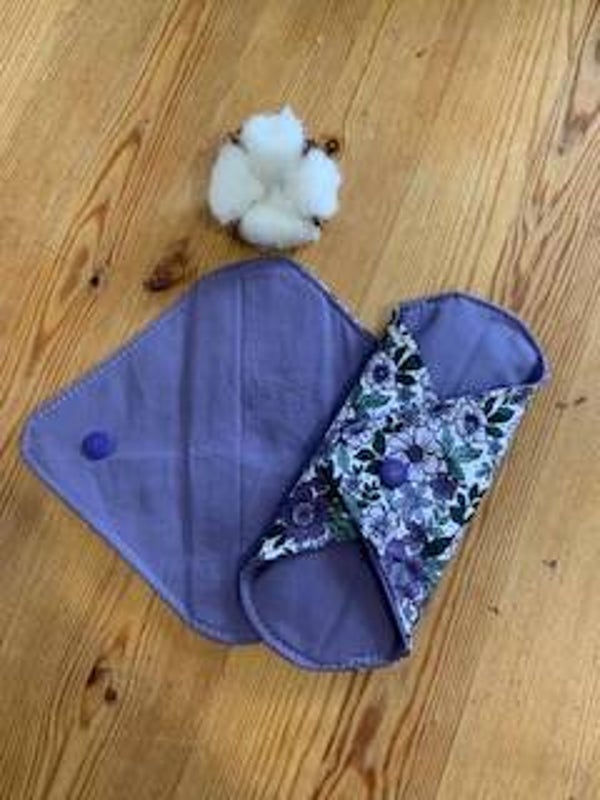Protège slips "Oups" fleuri violet