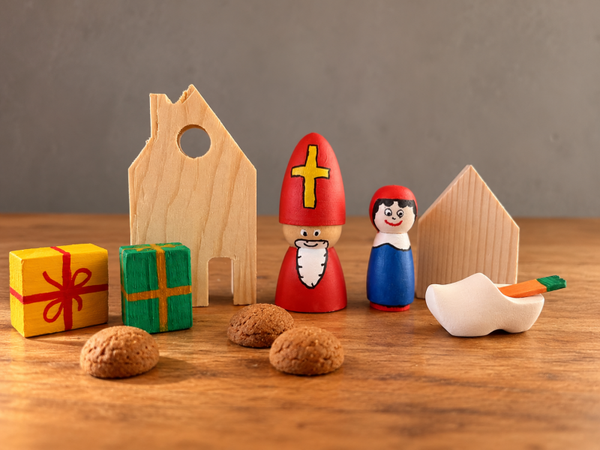 Houten Sinterklaas Decoratieset – Sint, Piet en huisjes