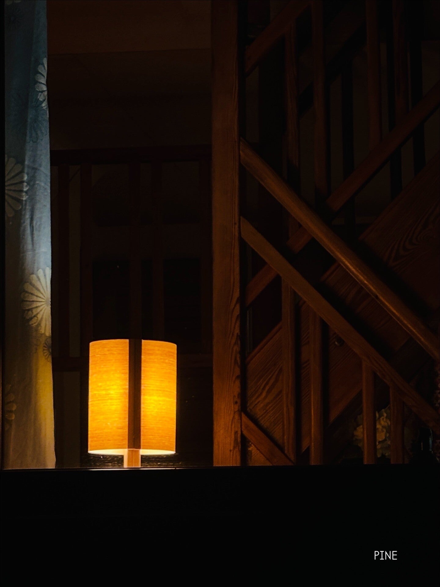 Deko-Tischlampe aus Holzfurnier – wohnliches LED-Licht für Wohnzimmer & Schlafzimmer H 28,5 cm